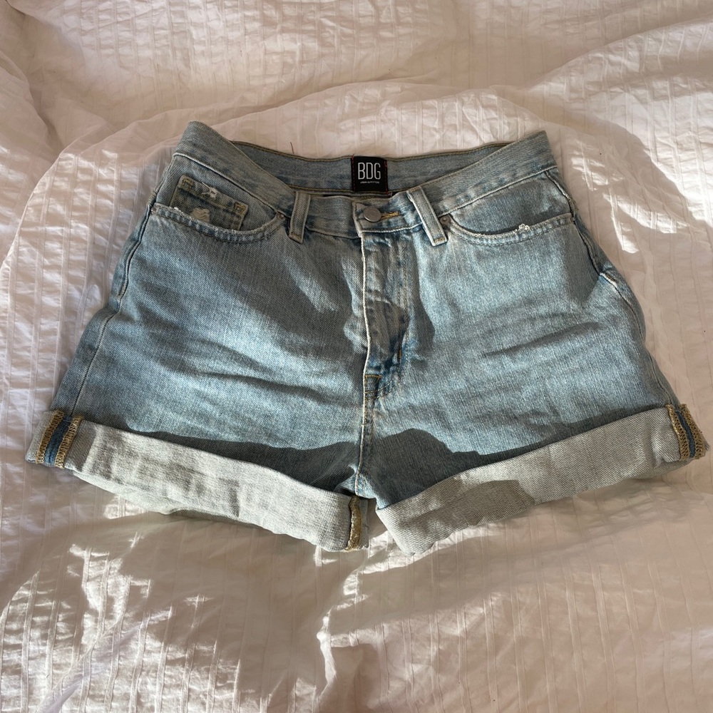 BDG Mom Shorts